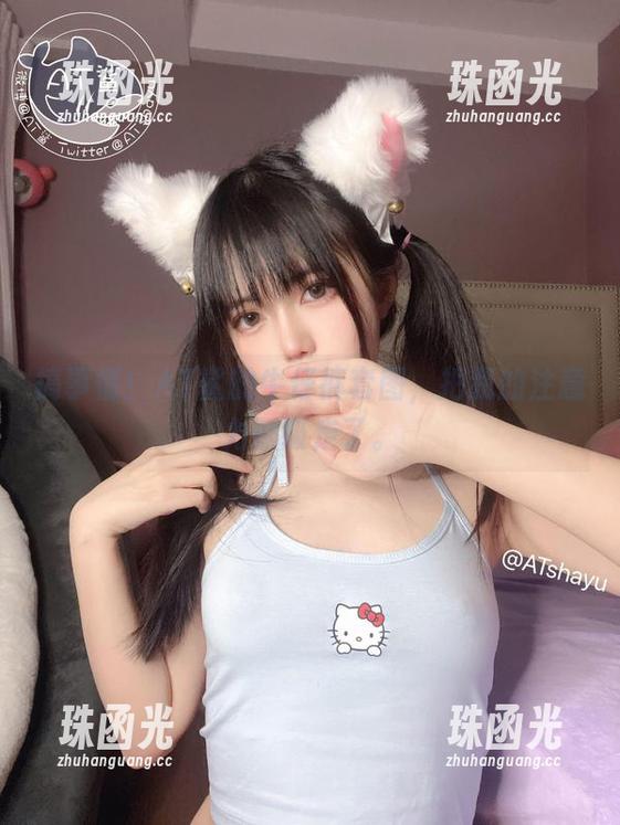 AT鲨 搞事情!AT鲨的牛仔裤套图,把我的注意力都吸走了。