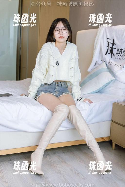 BoBoSocks袜啵啵 - 最新AJ，稚予的写真里藏着的也是一种无奈吗？