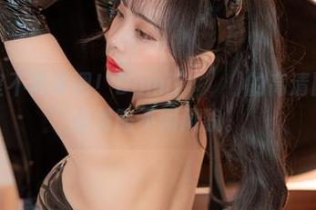 办公室不再单调！Dami(퀸다미)的高清图册带你领略不同风貌。