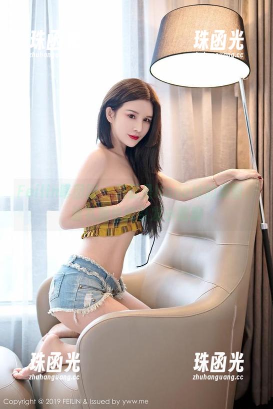 Feilin嗲囡囡-Hana妹 Feilin嗲囡囡 - 只要是Hana妹的美图,连礼服也能引发小脑洞