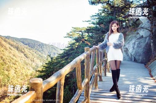 IMiss爱蜜社 - “逗逗doudou”女神私拍图集：她的姿势，越看越觉得是个高难度截面。