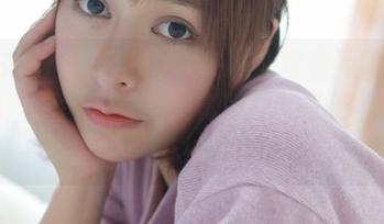 MFStar模范学院 - 在办公室看到徐微微mia：原图下载，果真服气，她的桌子开了挂！