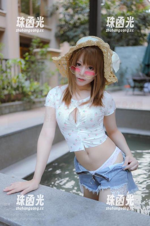Nyako喵子护士自拍精选：一秒变身心灵治疗师，戏谑感满满