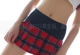 这套蕾丝作品，ROSI真会玩，抓住那缱绻
