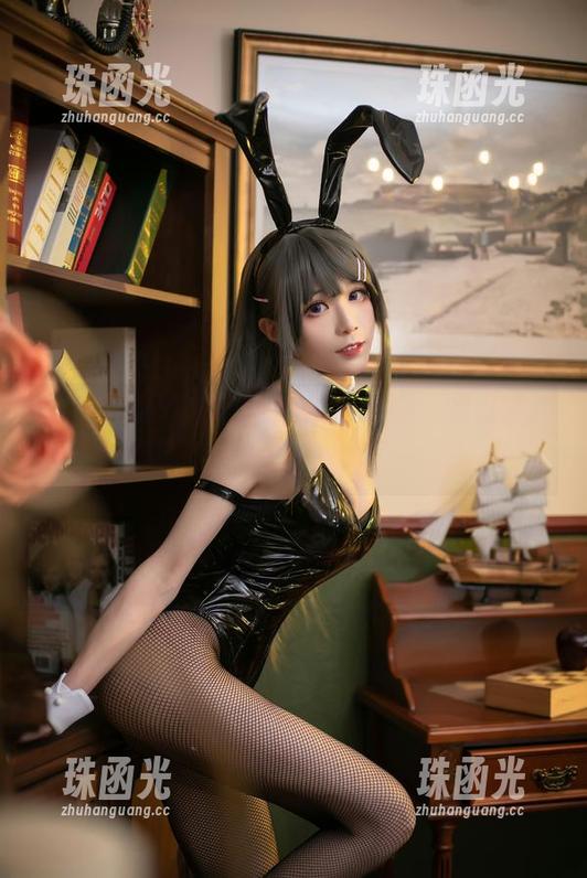 Tomoyo酱 Tomoyo酱再现碧蓝航线-黛朵,难以抗拒的套图合集
