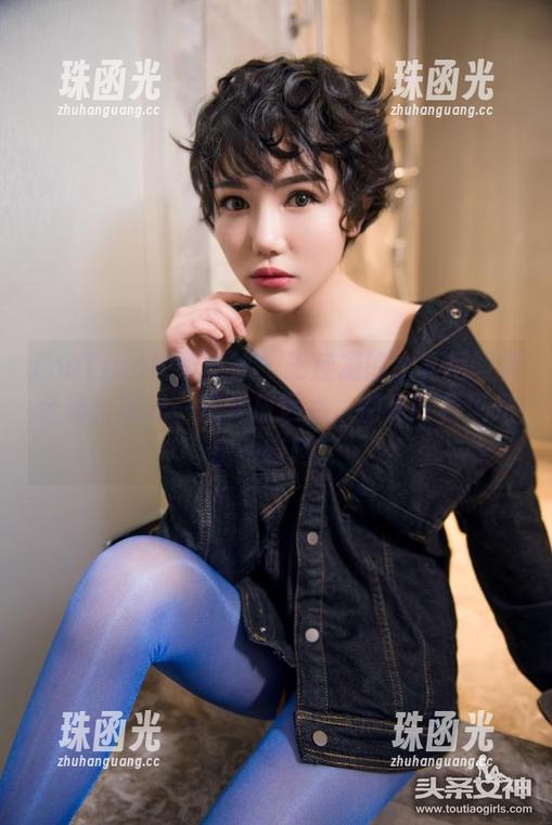 TouTiao头条女神-王佳凝 TouTiao头条女神 - 王佳凝的比基尼写真合辑,眼光一定要放远点,别光盯着风光啊…呵呵。
