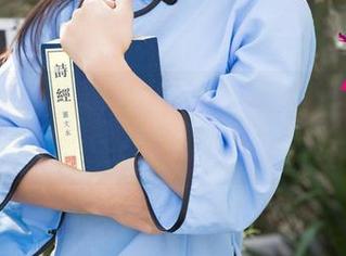 UGirls尤果网 - 毛COCO私人图包：内衣也能有自己的个性和态度？