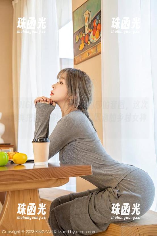 XINGYAN星颜社-李丽莎 XINGYAN星颜社 - 李丽莎的套图,这次她真把奶牛演绎成了画风飘逸的乡村女神?