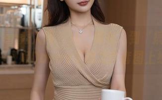 Xiuren秀人网 - 从‘修女’到‘搞怪’——丹妮Danny灵魂之作套图上线！