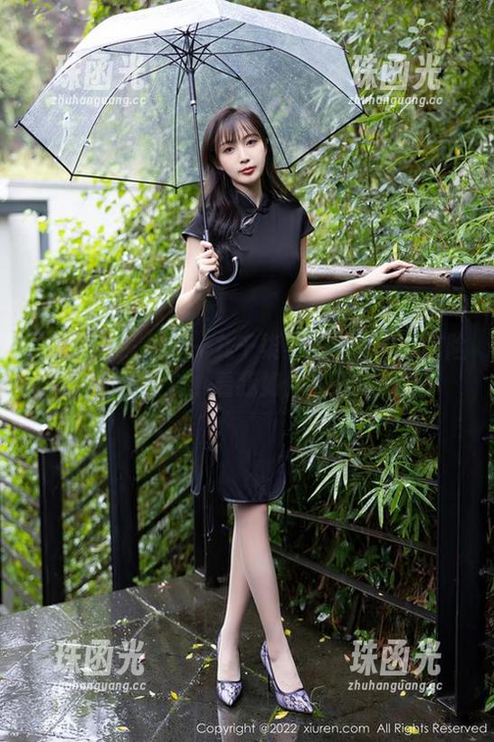 Xiuren秀人网 - 九千柒柒的无圣光大冒险：吊裙丝袜，看我如何制造小火花