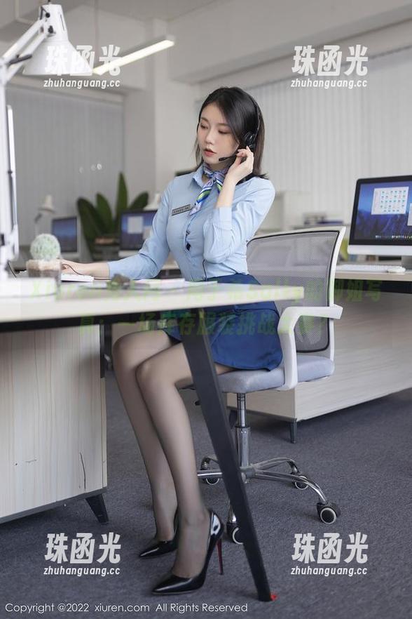 Xiuren秀人网-周于希Sally Xiuren秀人网 - 周于希Sally的御姐写真:一场库存服装挑战大赛?