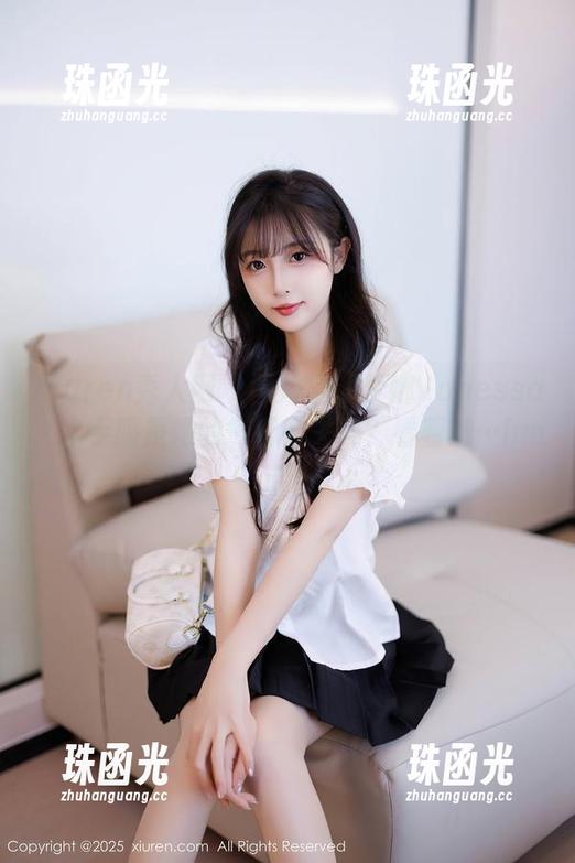 Xiuren秀人网 - 图片里的梦娜Vanessa，水手服是她的气场开关吗？看着她…hmm…