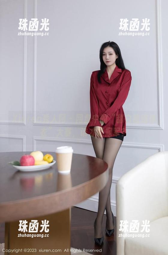 Xiuren秀人网-甜白酱 Xiuren秀人网 - 网盘中的“甜白酱连体衣”大赛,谁才是冠军?