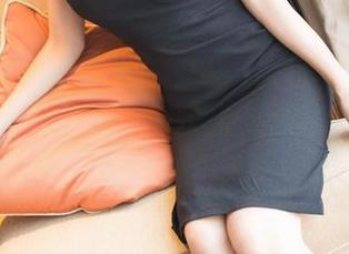 Xiuren秀人网 - 高清连衣裙的穿法：赵惟依coco教你如何优雅又随意，不可思议的搭配！