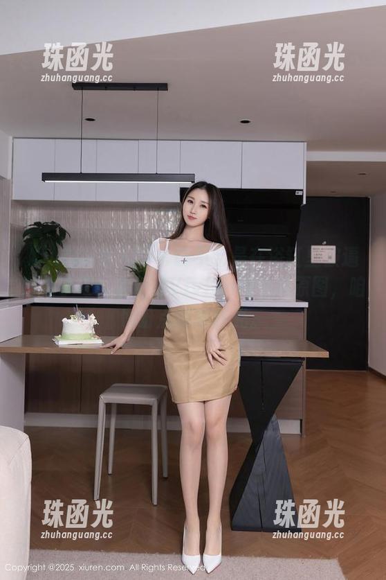 Xiuren秀人网 - 该不会是在浴缸里被逼迫做事吧！金幼汐Vivian的全套原图，咱也盼点咖啡时光。