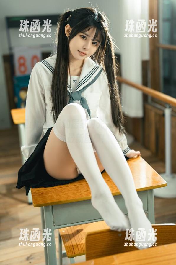 rua阮阮 又是rua阮阮的居家时光,快来浏览她的最新图集!
