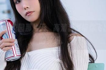一智智的校园那片天，高清资源带你飞出教室的梦想。