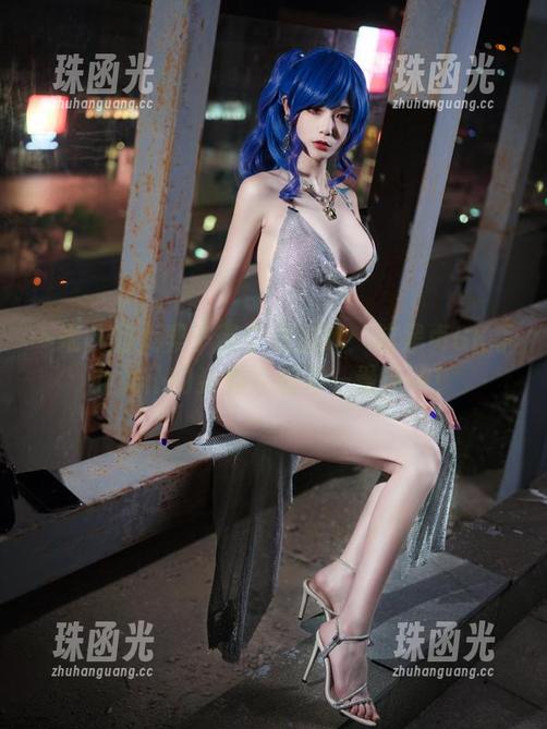 一米八的大梨子 一米八的大梨子带你进图库:这黑贞GK手办女仆的姿势,别有一番风味!