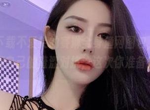 微密圈 - 下载不爱笑的赛琳全身渔网图包，某种程度上是在和自己的羞涩对抗，这次你准备好了吗？
