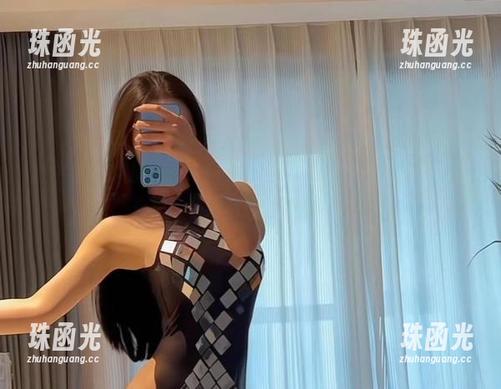 不爱笑的赛琳 微密圈 - 对比测评:不爱笑的赛琳的这个作品合集,蓝色蕾丝包臀裙到底有多撩人?