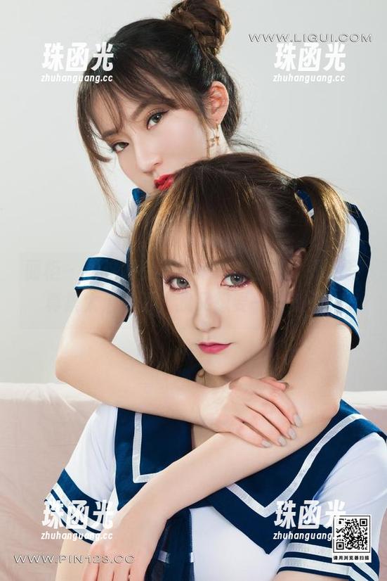 丽柜 - 看这种兔子与心心的互动，最新写真集太治愈了，我又想要一只兔子！