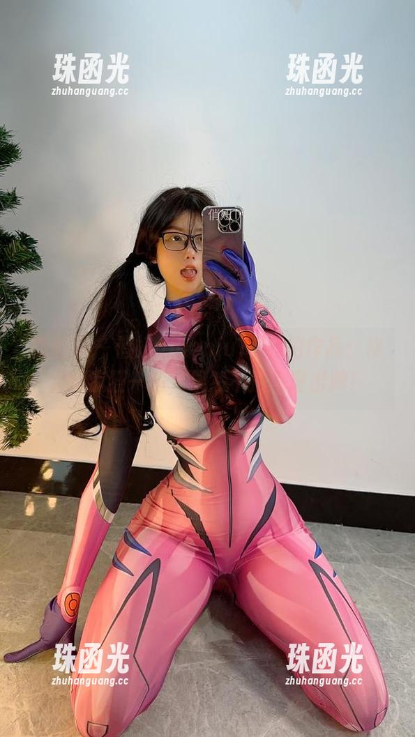 俏妞qiaoniuTT 微密圈 - 俏妞qiaoniuTT私拍作品:修女的疯狂一面,果然不按常理出牌!