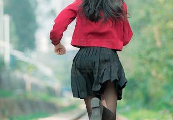 兔玩映画：美图在线下载，快来跟和风少女一起学穿衣！