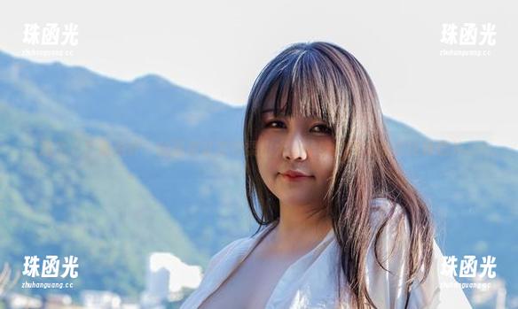 这个“广濑柚叶”的图库让我鸭梨山大，咔喵的作品总是让我意外。