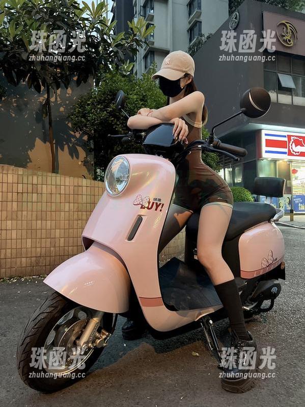 微密圈 - 有图有真相！妮是老虎和服吓哭周围人，图库里让你捧腹，下载计划启动！