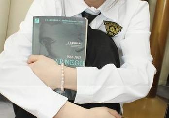 小众视觉 - 敏儿的女仆写真，真心觉得每一张都流露出一丝淡淡的俏皮。
