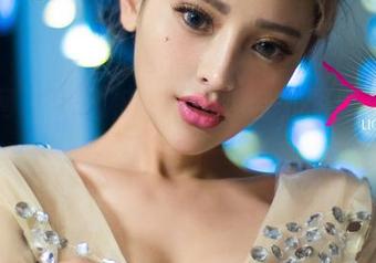 尤果网 - 蜜儿和吊带的组合，图库里就得有这大胆一笔！