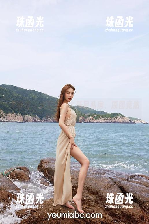 尤蜜荟 - 大奶牛的比基尼私房，原图竟然比想象中更惹火？