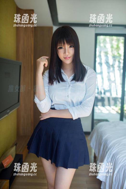 推女郎-模特林夕 推女郎 - 模特林夕的私房套装:每一张都是拼图,一点也不完整