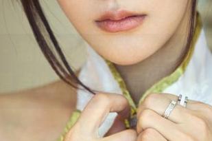 推女郎 - 赵惟依的和服私拍合集，优雅中带着点小反叛，猜猜她在想啥？