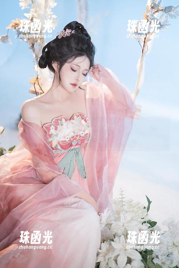 看！星澜想来杯珍珠奶茶的万圣节新作图册，连幽灵也想点赞！