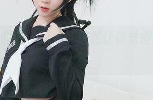 是依酱吖变身厨娘，居然让你觉得她会做饭？