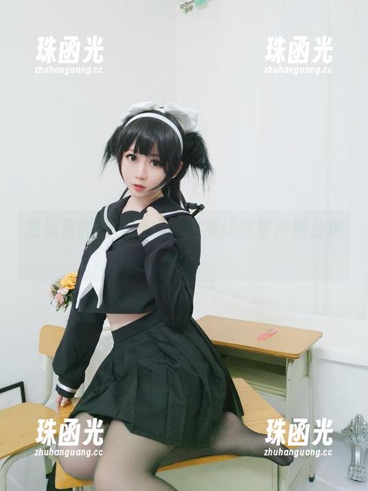 是依酱吖 是依酱吖变身厨娘,居然让你觉得她会做饭?