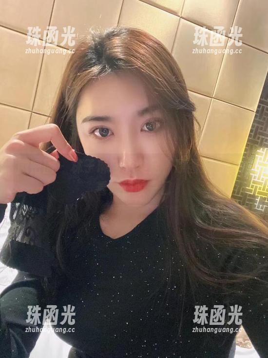 林子琳喵 微密圈 - 林子琳喵的美足,原图来袭,越看越想咬一口