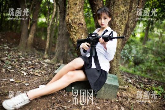 果团网-蜜桃Q妹儿 果团网 - 美脚登陆网盘,蜜桃Q妹儿大神的绝妙之作!