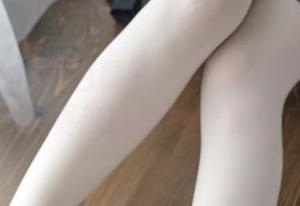 森萝财团 - 粉色事变：带你看到Sia原图与更新的微妙变化！