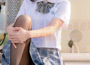 学妹反差大曝光：炸蛋Boom私拍资源让你目不转睛。