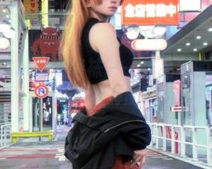 特软儿Sona的棉袜——作品中的无圣光盖过了所有的装饰