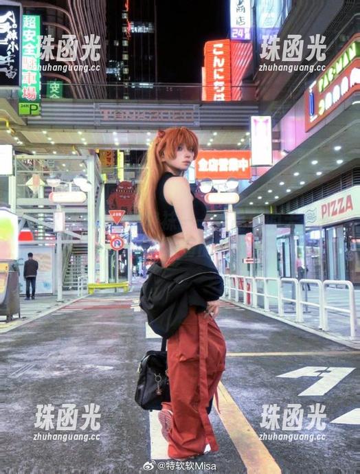 特软儿Sona的棉袜——作品中的无圣光盖过了所有的装饰