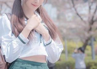 最新资源出炉！王羽杉的私房秀，像是翻开了一本不眠书。