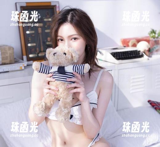 白露Bululu 白露Bululu啊白露Bululu,这组‘恋人’如果下载收费,我相信我还能放心开支!