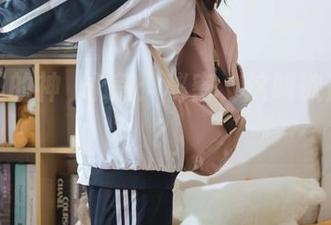 图册里的神沢永莉：秘密，这叫欲盖弥彰？