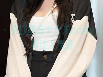 秀人网 - 浴缸里有个七米baby，在线写真让人捧腹