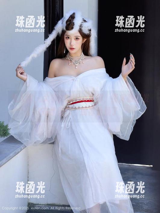 秀人网 - 大橘BBKira驾到，图库最新发布裤里丝，别再迟疑了