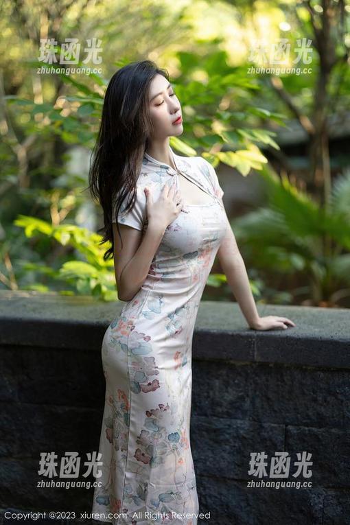 秀人网-婠婠么 秀人网 - 在线图片,灰丝在舞动,婠婠么请放慢人生的节奏