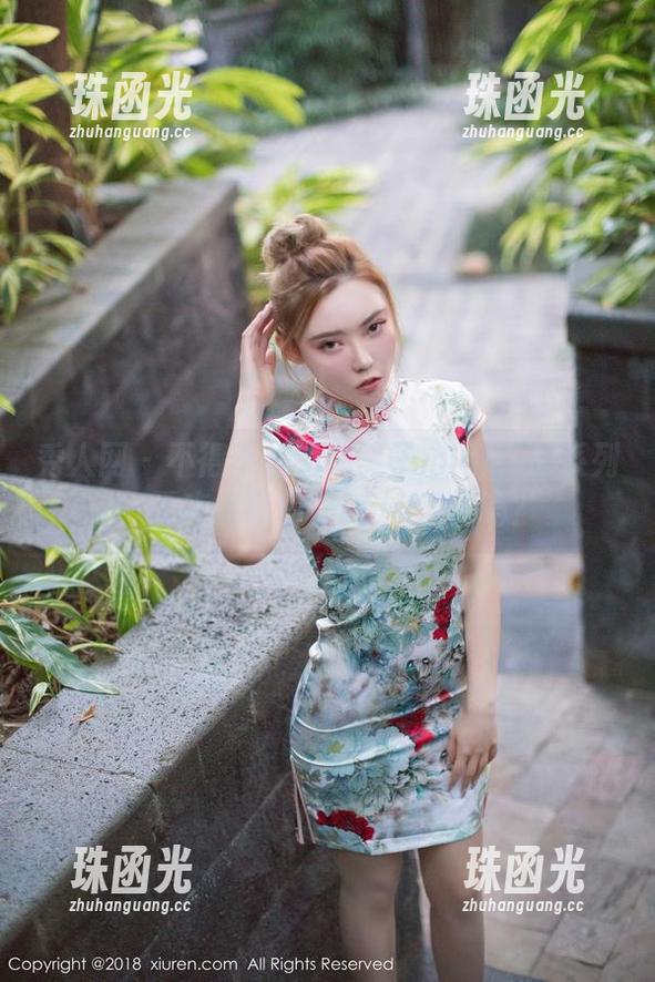 秀人网 - 不得不提的糯美子mini作品系列，死库水福利你hold得住吗？